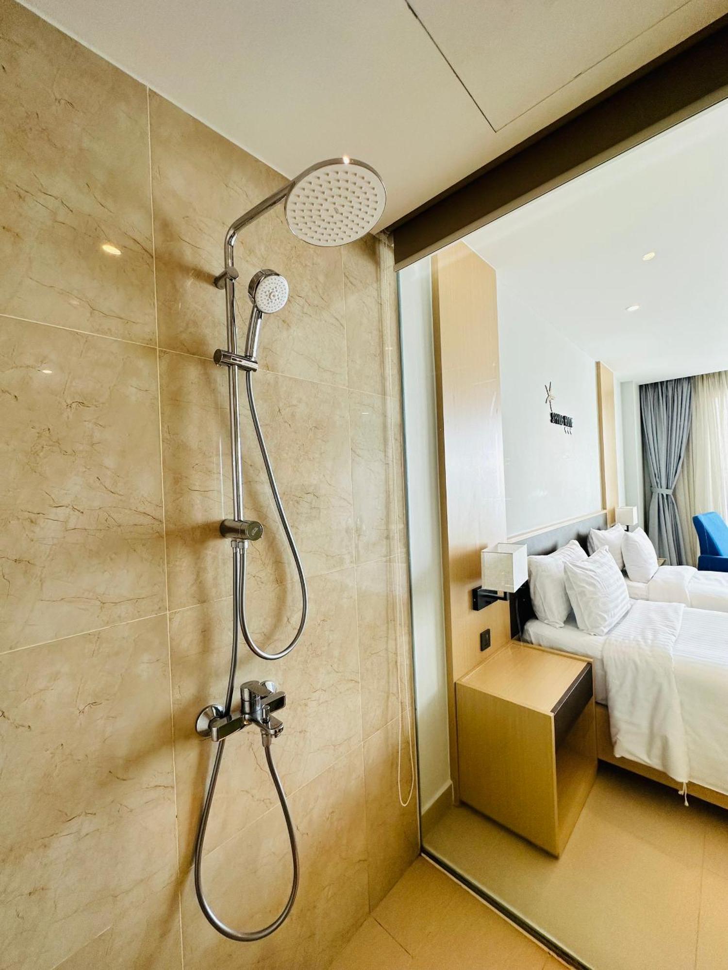 The Cam Ranh Oceanview Apartment Екстериор снимка