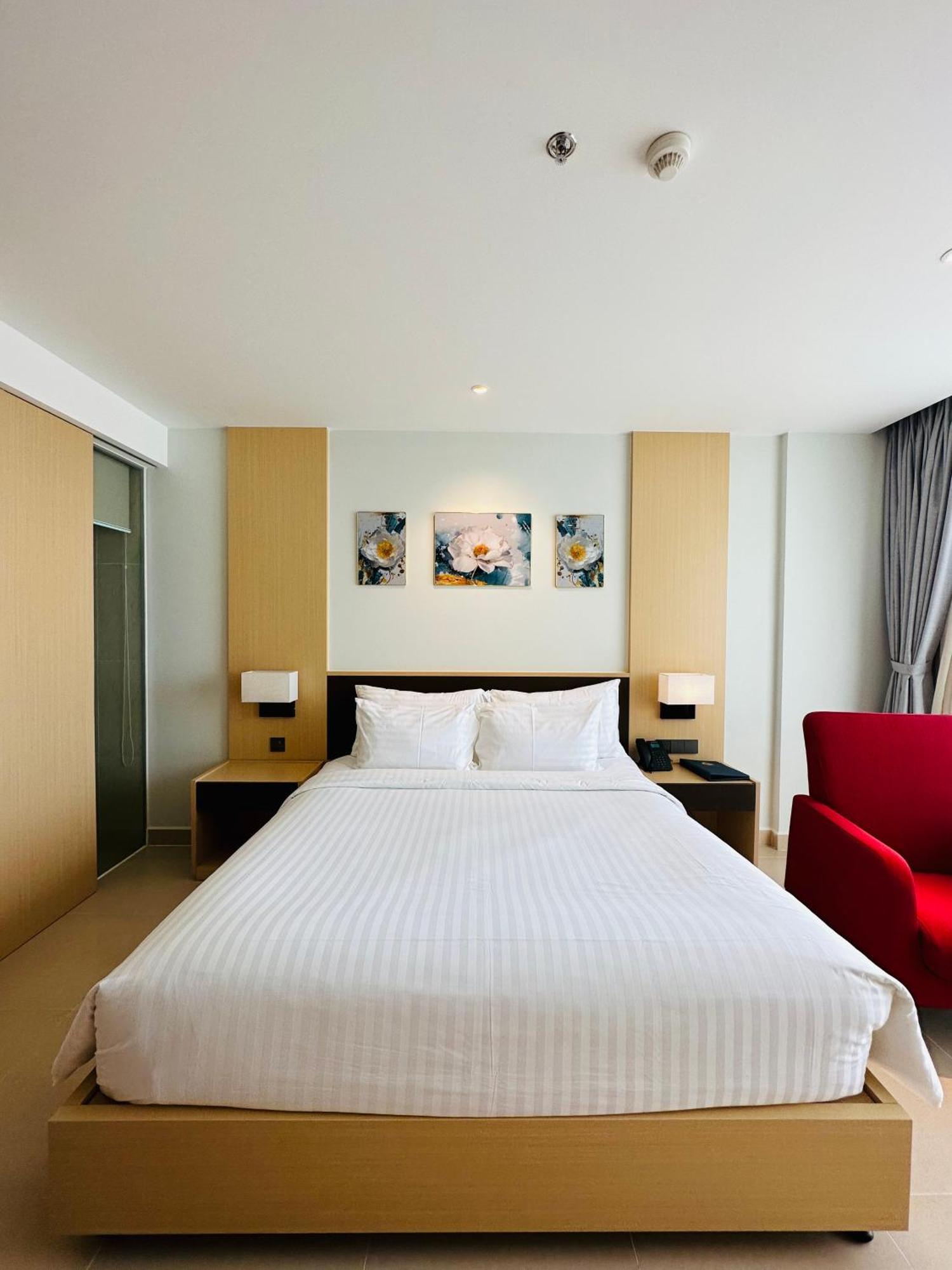 The Cam Ranh Oceanview Apartment Екстериор снимка