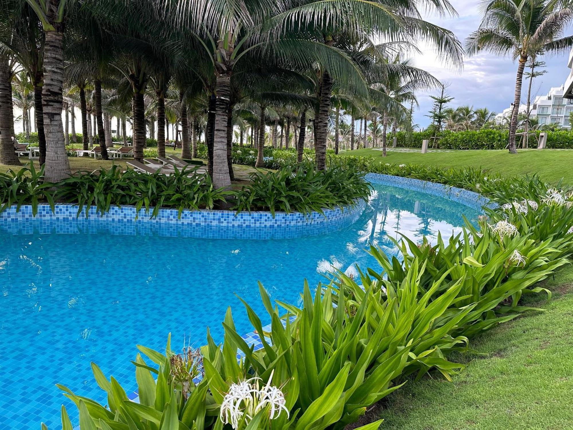 The Cam Ranh Oceanview Apartment Екстериор снимка