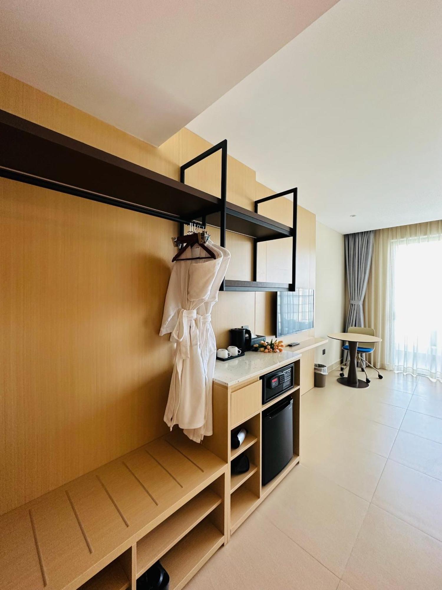 The Cam Ranh Oceanview Apartment Стая снимка